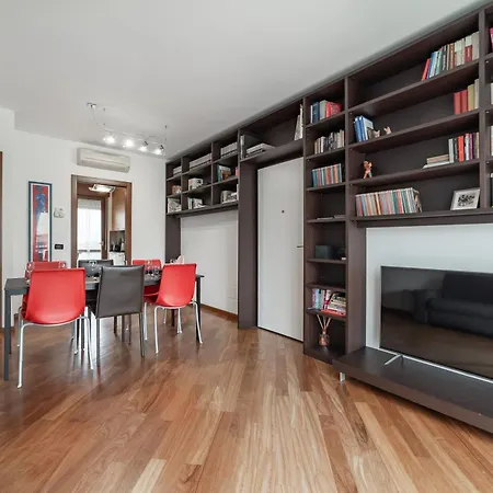 10 Minutes From Bocconi, Elegance And Comfort