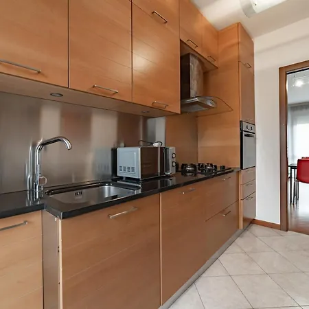 10 Minutes From Bocconi, Elegance And Comfort Milan