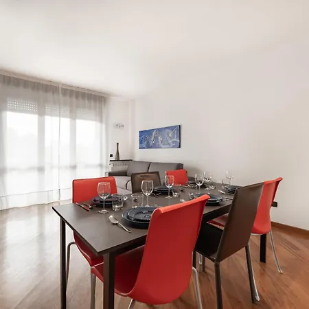 10 Minutes From Bocconi, Elegance And Comfort Apartman *