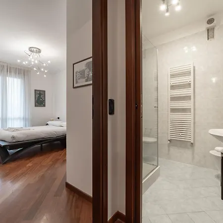 10 Minutes From Bocconi, Elegance And Comfort Appartamento